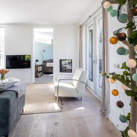 Kustlijn Vakantiewoning Holiday home *